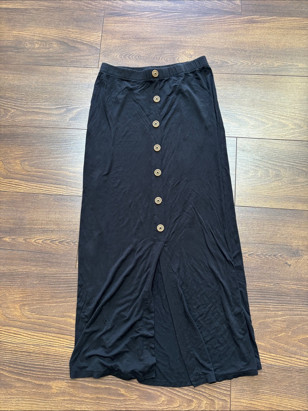 SO Black Button-Front Maxi Skirt with Front Slit